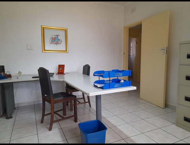 214M² OFFICE FOR SALE IN VANDERBIJLPARK CW 1